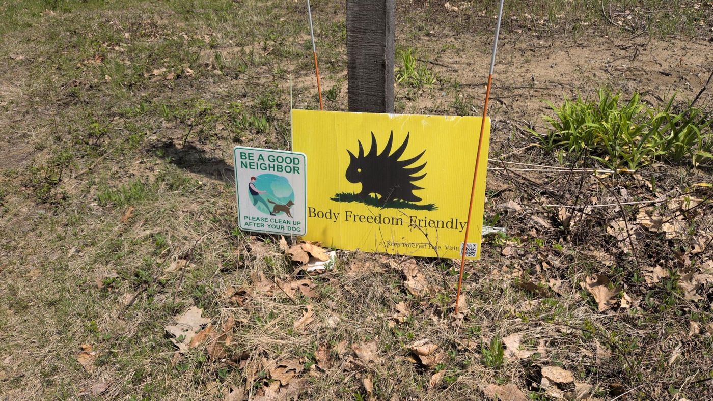 body freedom friendly porcupine sign at Bartertowne, Canaan New Hampshire